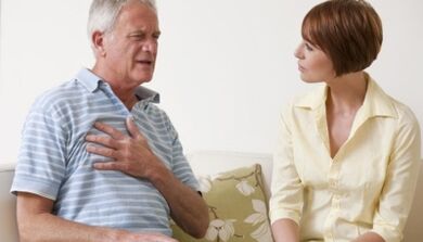 Mild pain in the chest area indicates the second degree of thoracic osteochondrosis.
